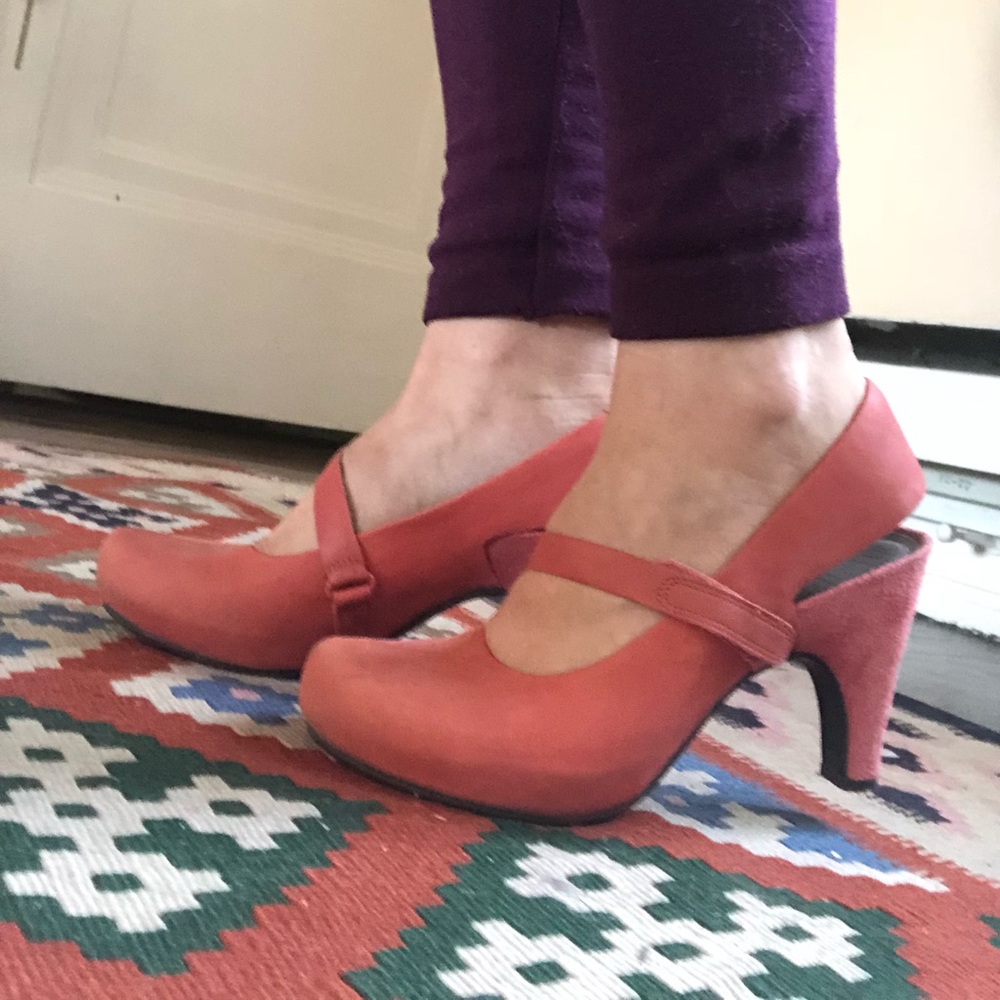 Tsubo Acrea Mary Jane pumps in Coral 7.5